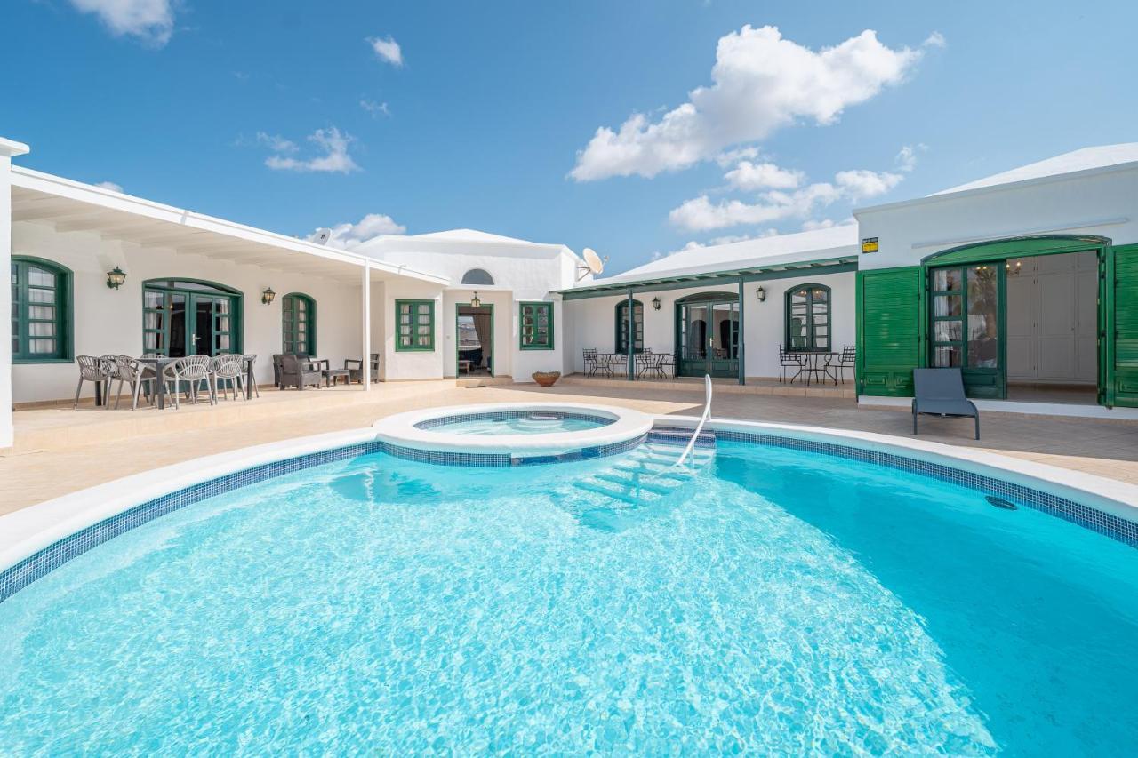 Villa Milan Puerto del Carmen (Lanzarote) Exterior foto